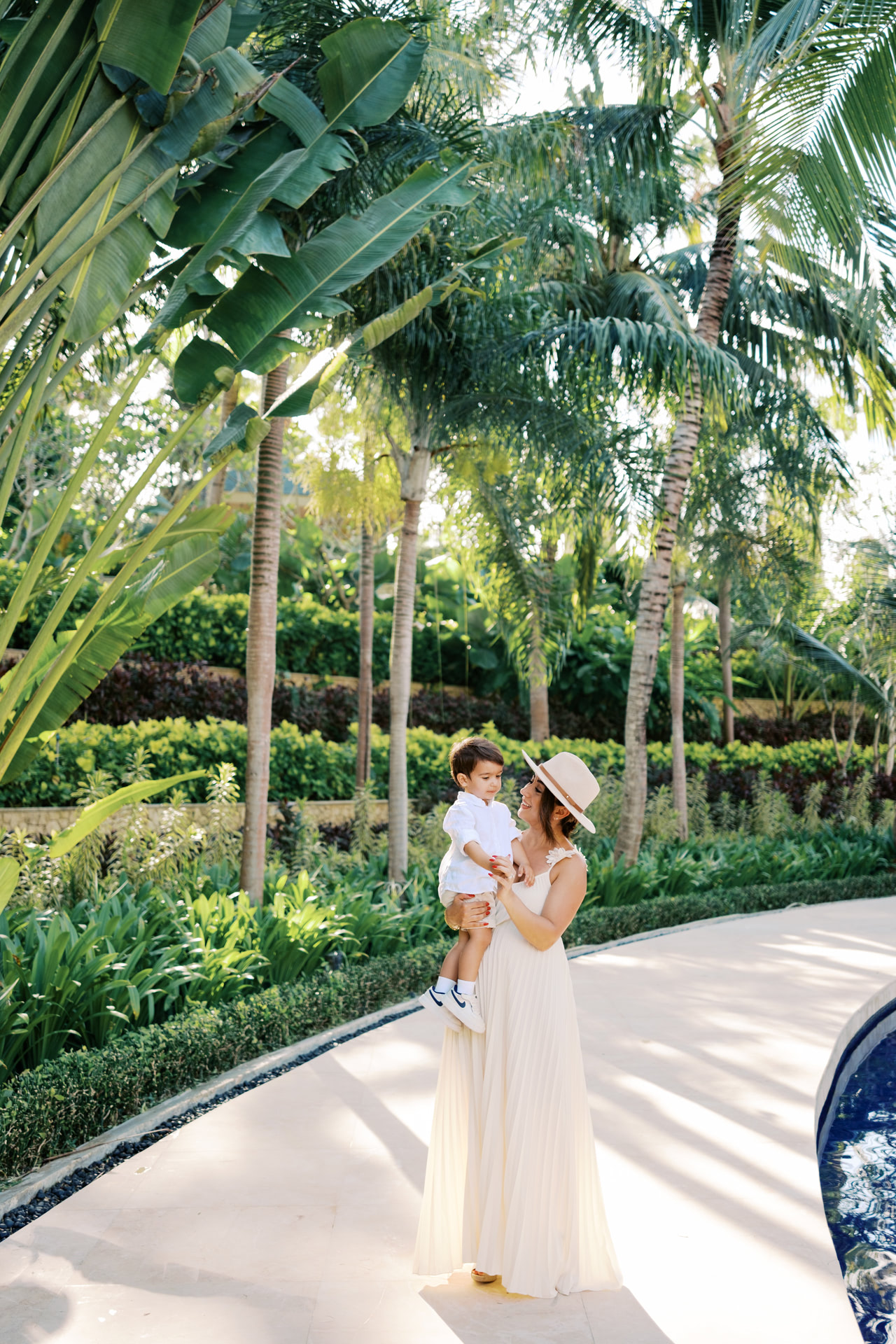 Wedding Anniversary Photoshoot at Mulia Bali 4 Wedding Anniversary Photoshoot at Mulia Bali 4