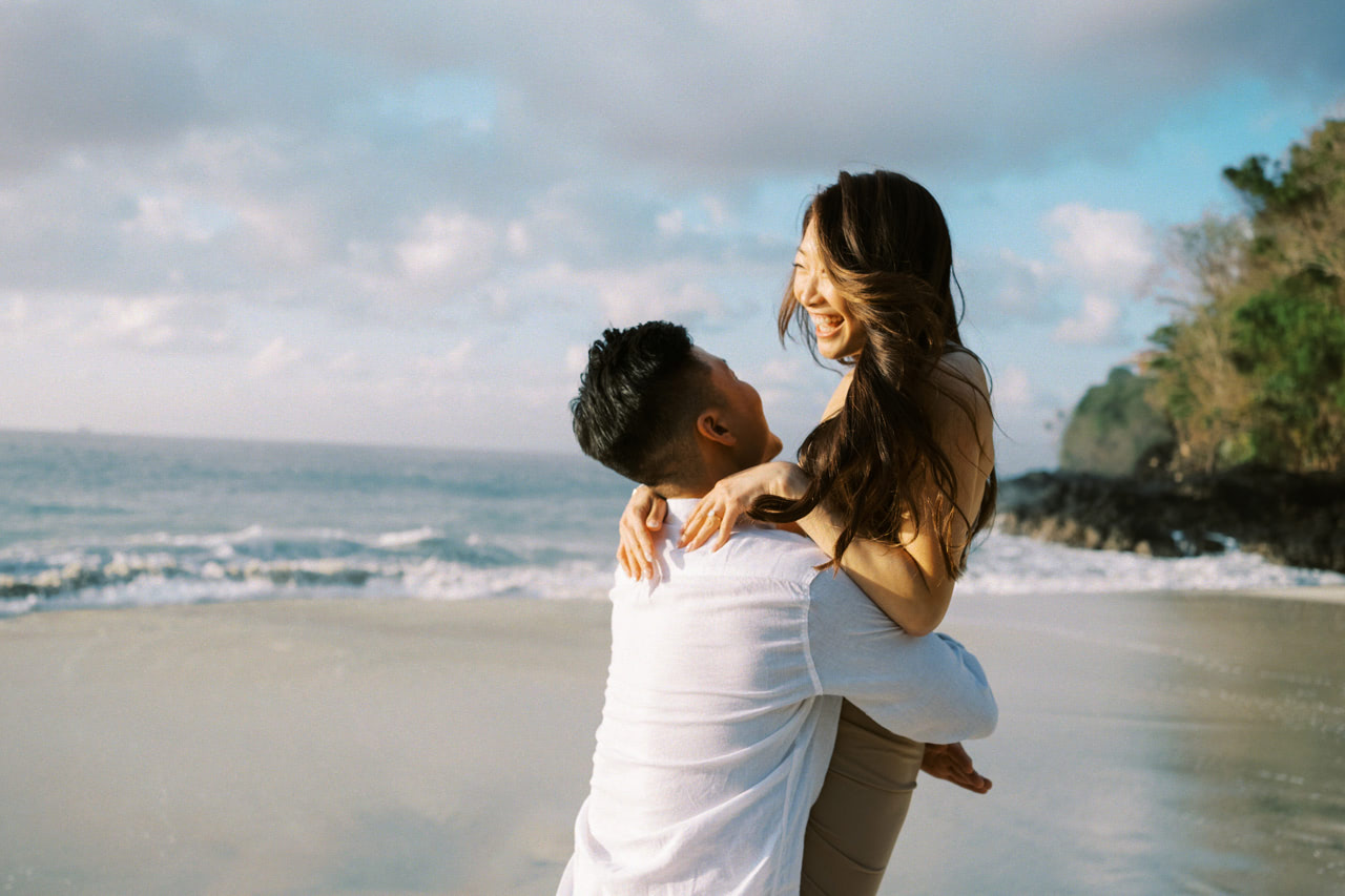 Karangasem Beach Engagement Session 32 Karangasem Beach Engagement Session 32