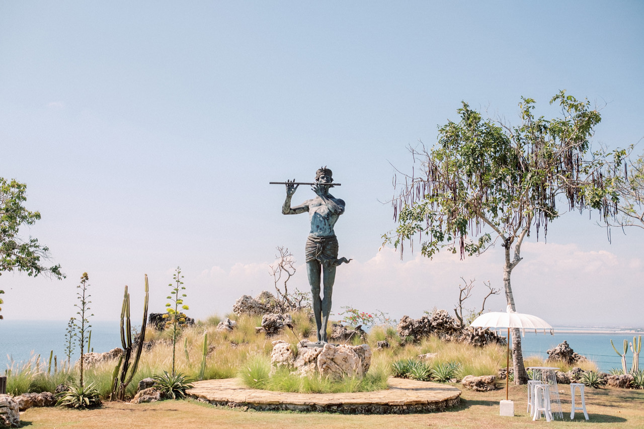 S&S: Colourful Puri Bhagawan Bali Wedding 16 Puri Bhagawan Clifftop Bali Wedding Venue