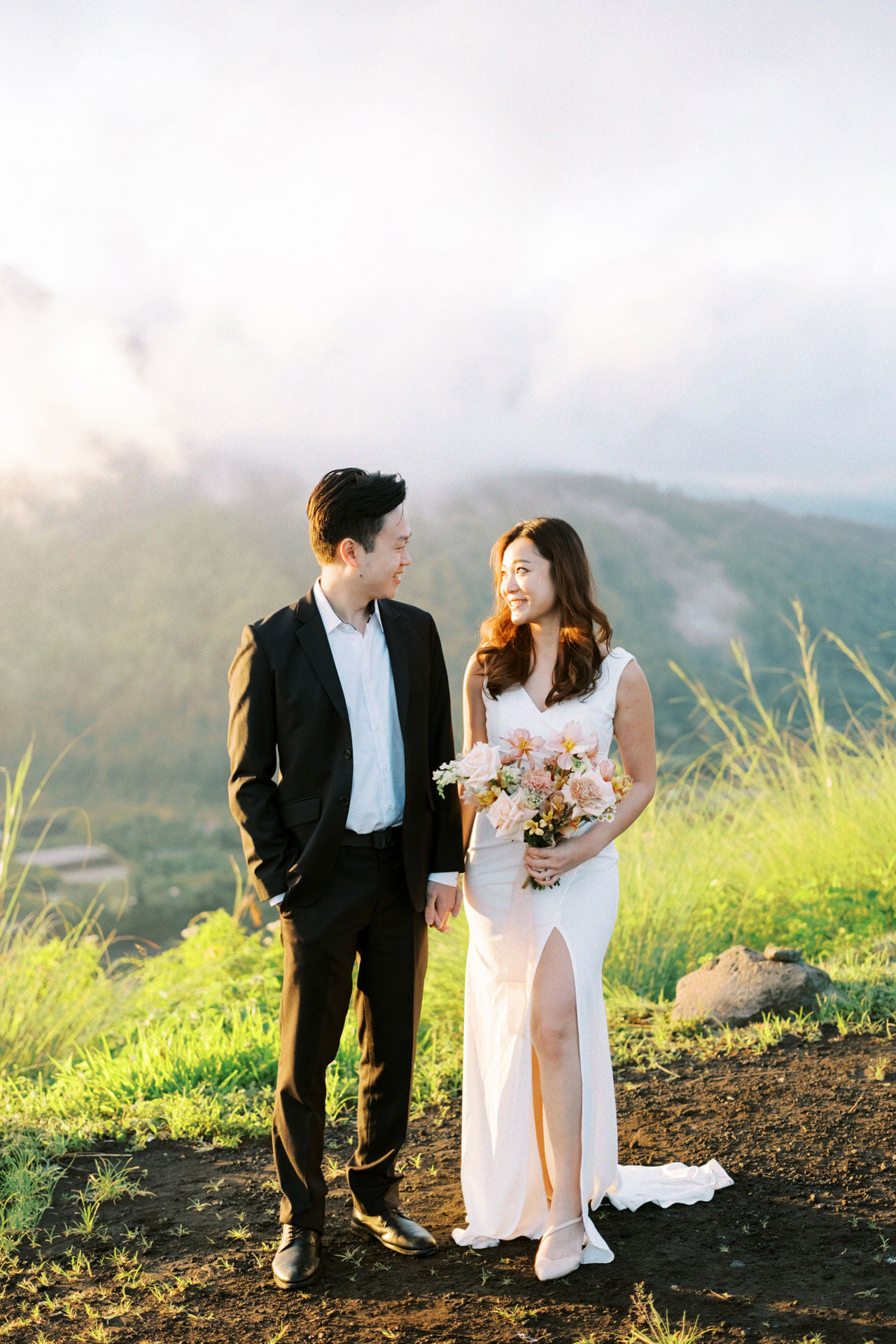 Pinggan Sunrise Hills Prewedding 7 Kintamani Romantic Prewedding Photoshoot 7