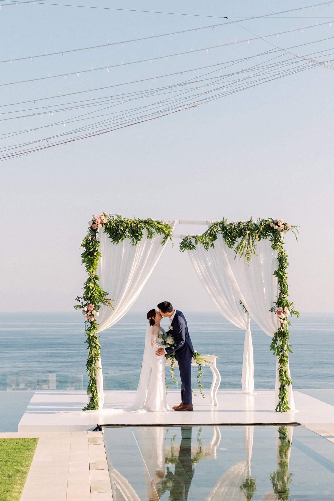 https://cdn.gusmank.com/YT/korean-wedding-in-bali-029.jpg?utm_source=chatgpt.com